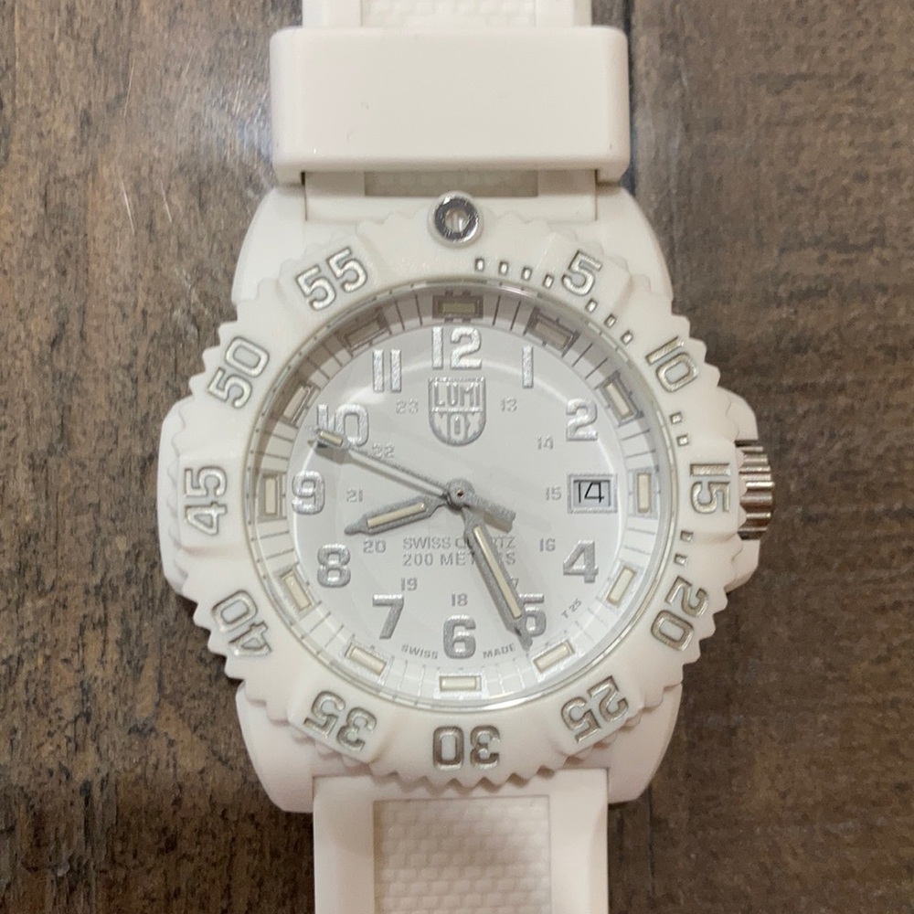 Luminox series 7050 swiss watch